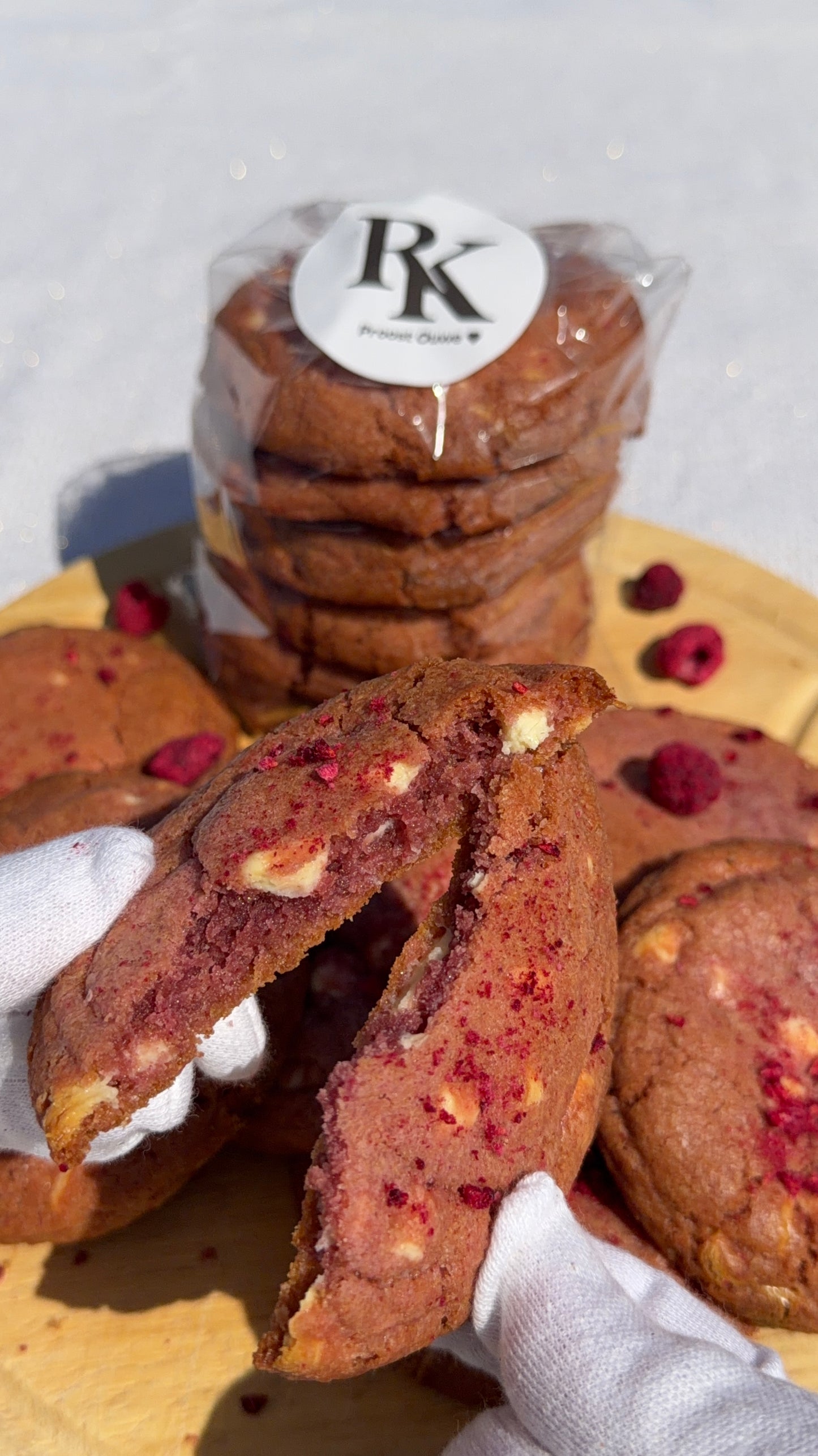 Raspberry Cream Cookies