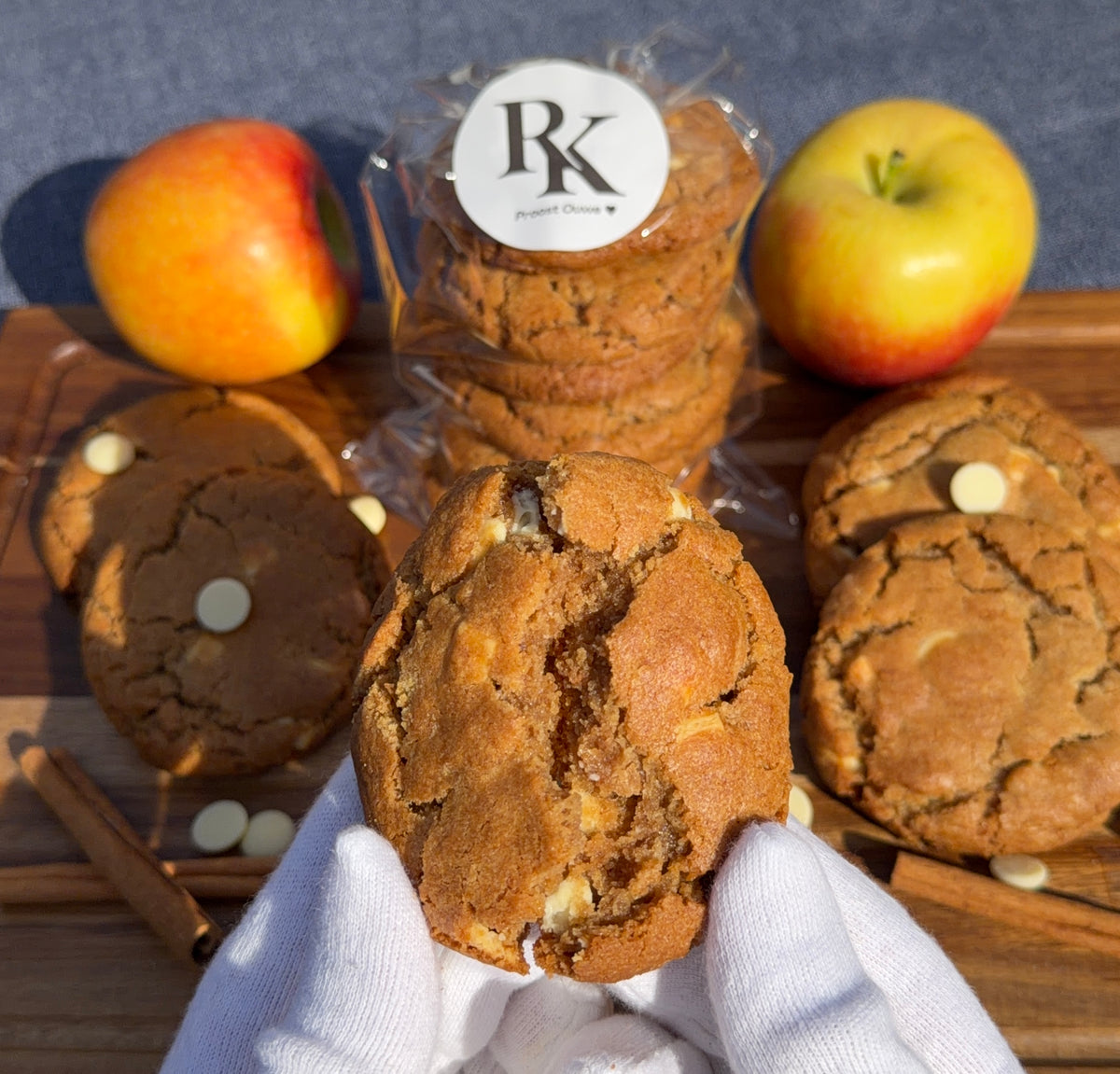 Apple Cinnamon Crumble Cookies π